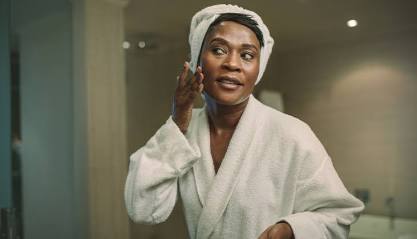Plant‑Powered Anti‑Aging: How Natural Ingredients Transform Skin After 40 - HazelCollectionpro.com